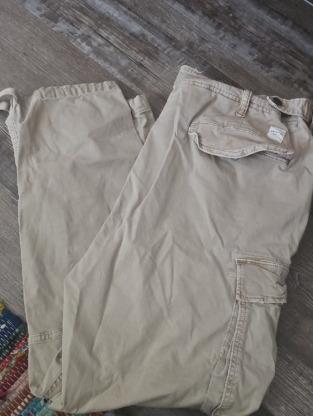 American Eagle Outfitters Men's Light Tan Cargo Pants